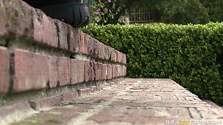 Fuck Stop Telephoning Me With Lisa Ann, Scott Nails - Brazzers