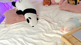 Blonde amateur gives webcam show with toys
