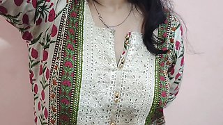 Bigass Sister in-law Smoking in Periods-hindi Audio
