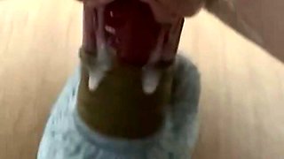 Mein Mann ist auf Arbeit und wir haben uns gegenseitig auf gegeilt, dann bekommt er so Videos von mir