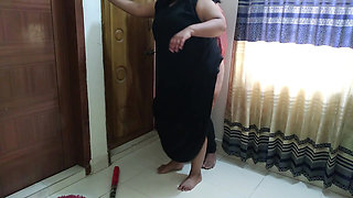 Big Ass & Huge Boobs Saudi Maid Fucked by Owner 18yo Son When She Cleaning Room