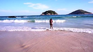Outdoor gangbang session with bukkake ending for ebony slut