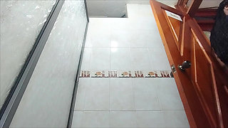 INTENSE PISS CAPTURED BY AMATEUR CAMERA