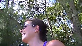 Amateur girlfriend fingered and rammed outdoors at the beach