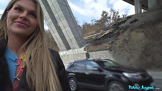Beautiful slutty girl sex mind-blowing story