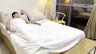 Step Father Got a Surprise From His Pinay Step Daughter