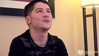 Forbidden Hookups : Lucky guy bangs his soon to be step-sister