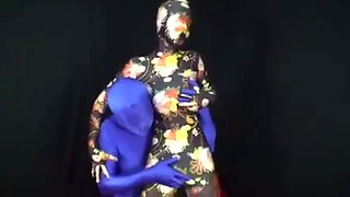 Amateur CDin latex dildoing
