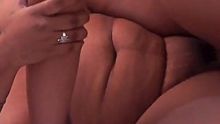 Sexy MILF Figure Indian Bhabhi Offered Her Big Boobs and Pussy to Enjoy