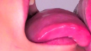 They Just Kiss at First... but Mari and an End up Moaning, Soaked in Spit, and Trembling with Pleasure