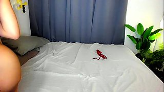 Amateur Webcam Babes Going Solo