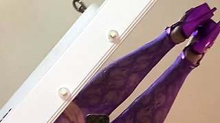 amateur blonde solo webcam