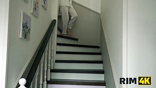 Rim4k. duo having fun with their glorious neighbour