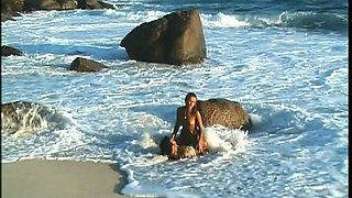 Melanie Has Hardcore Oral and Anal Sex on the Beach with Her Man - Private Porn Sex Videos