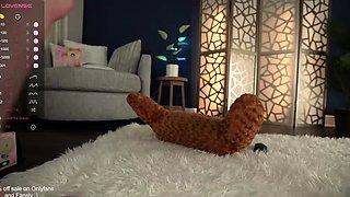 Big boobs webcam slut toys her asshole