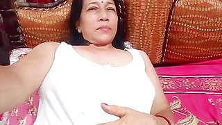 😵MY BHABHI was watching dirty video sister-in-law caught him red-handed