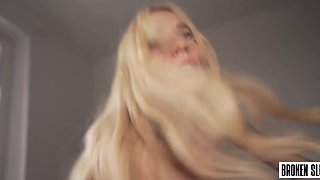 Russian Blonde's Rough POV Ride with Creamy Finish