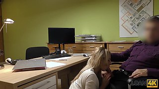 No Driver License, Yes Sex With Loan Agent - Vip4k