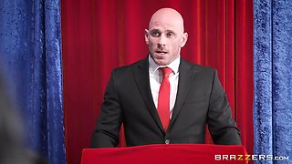 Hot Mic With Johnny Sins, Victoria June - Brazzers