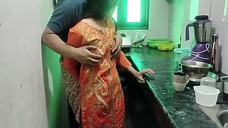 Dever Ne Bhabhi Ko Kitchen Me Hi Pel Diya