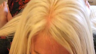 A hot milf reaches the highest point of female orgasm with her lover