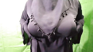 Muslim hijabi beautiful Bhabhi dancing and masturbating
