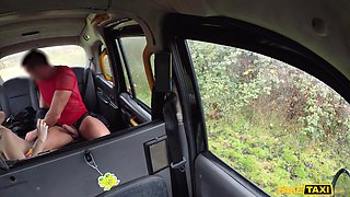 Marica Chanelle's Italian Passion in Steamy Cab