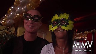Horny swingers party - MMVfilms