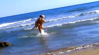 Sexy Video: Milky Leo