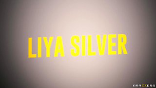 Big Naturals In Bed With Raul Costa, Liya Silver - Brazzers
