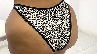 Aroused in Massage Session Ends up Masturbating