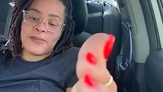 Amateur Foot Fetish Girlfriend Sucks and gives a Footjob