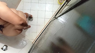 I went to my mother-in-law's house and filmed her bathing