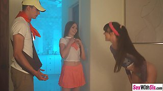 Teenager stepsister and babe must blowing penis