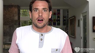 Forbidden Hookups : A pizza delivery turns into step-siblings fucking