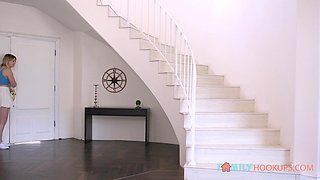 Riley Reign's Seductive Family Encounter Turns Wild and Steamy