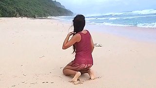 Public Beach Butt Plug Insertion by a Solo Female