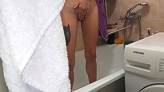 I Spy on My Younger Step Sister in the Bathroom and Jerk off