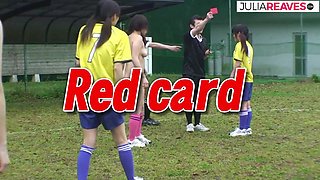 Slut moans as she gets fingered before a hard fuck by two huge cocks