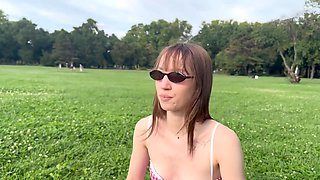 Elea, 27, came for a change of scenery ... - Jacquie et Michel TV