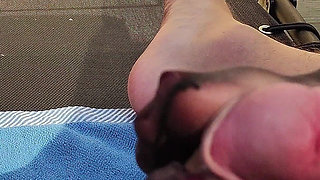 Glossy Black Nylon Footjob Im Garten