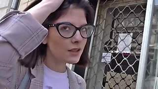 College Teen Sara Talk to Deep Anal Casting