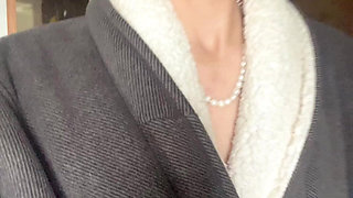 Pissing Pussy on the Toilet Sexy Hana Chan Cute Girl Petite