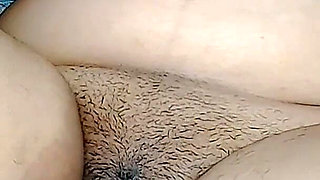 Big Ass Chubby Bhabhi Tries Vibrator in Pussy for the First Time