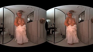 19yo Teen Shows All