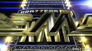 Brazzers Live 22: Milfmania With Marco Banderas, Phoenix Marie, James Deen, Ava Addams, Tommy Gunn, Katie Kox, Tiffany Mynx, Barry Scott - Brazzers
