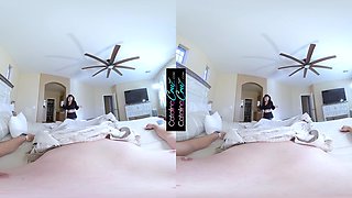 Catalina Cruz - Get Up Doll 5k Vr