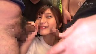 美形お姉さんが手コキとフェラでチンポと戯れ、パイパンピストンで艶やかな絶頂