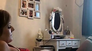 Amateur MILF in sexy stockings masturbates