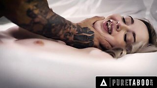 Fiery Derrick Pierce and Lexi Lore - 18-25 sex - Pure Taboo